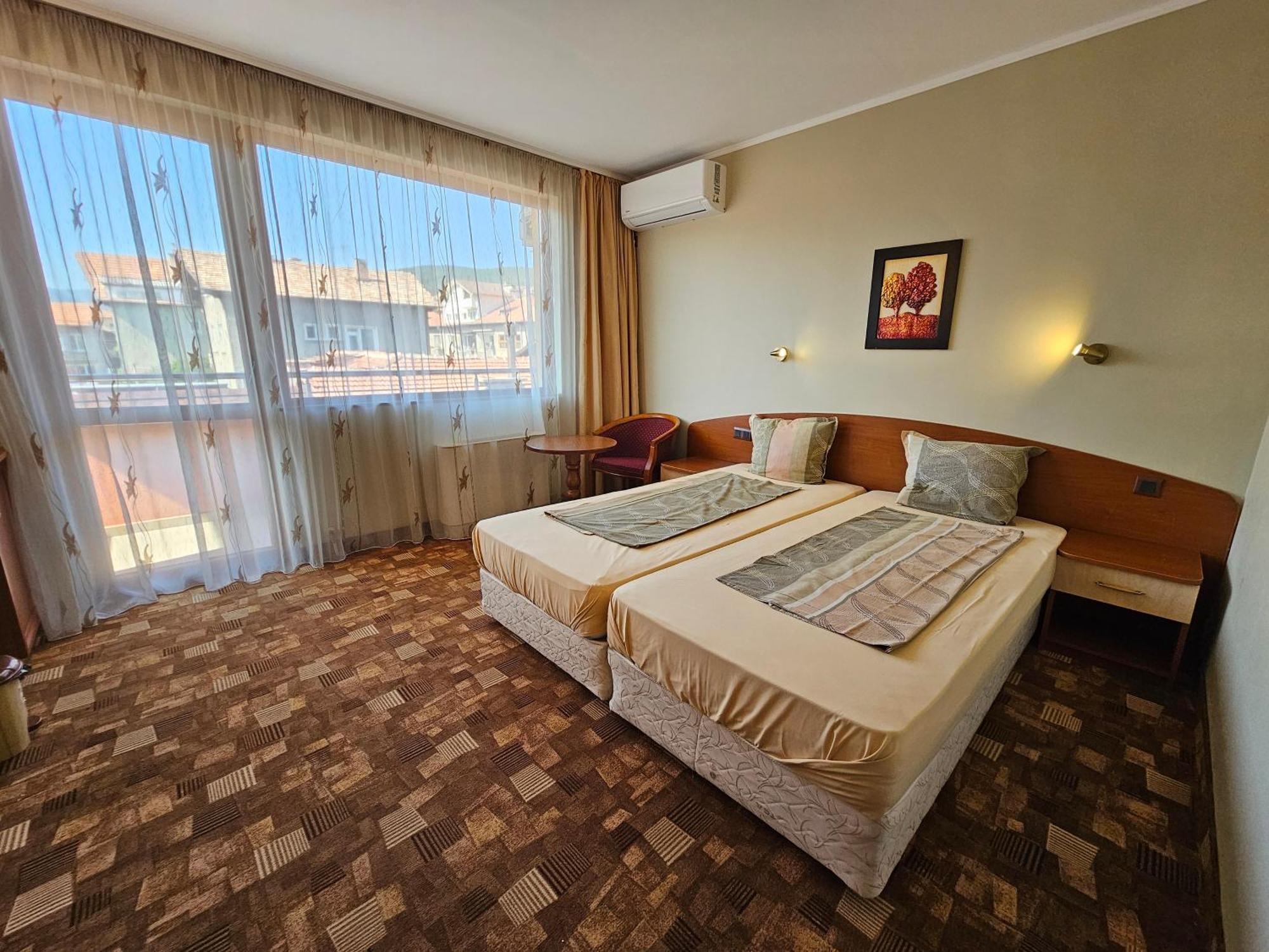 Family Hotel Jeri Velingrad Buitenkant foto