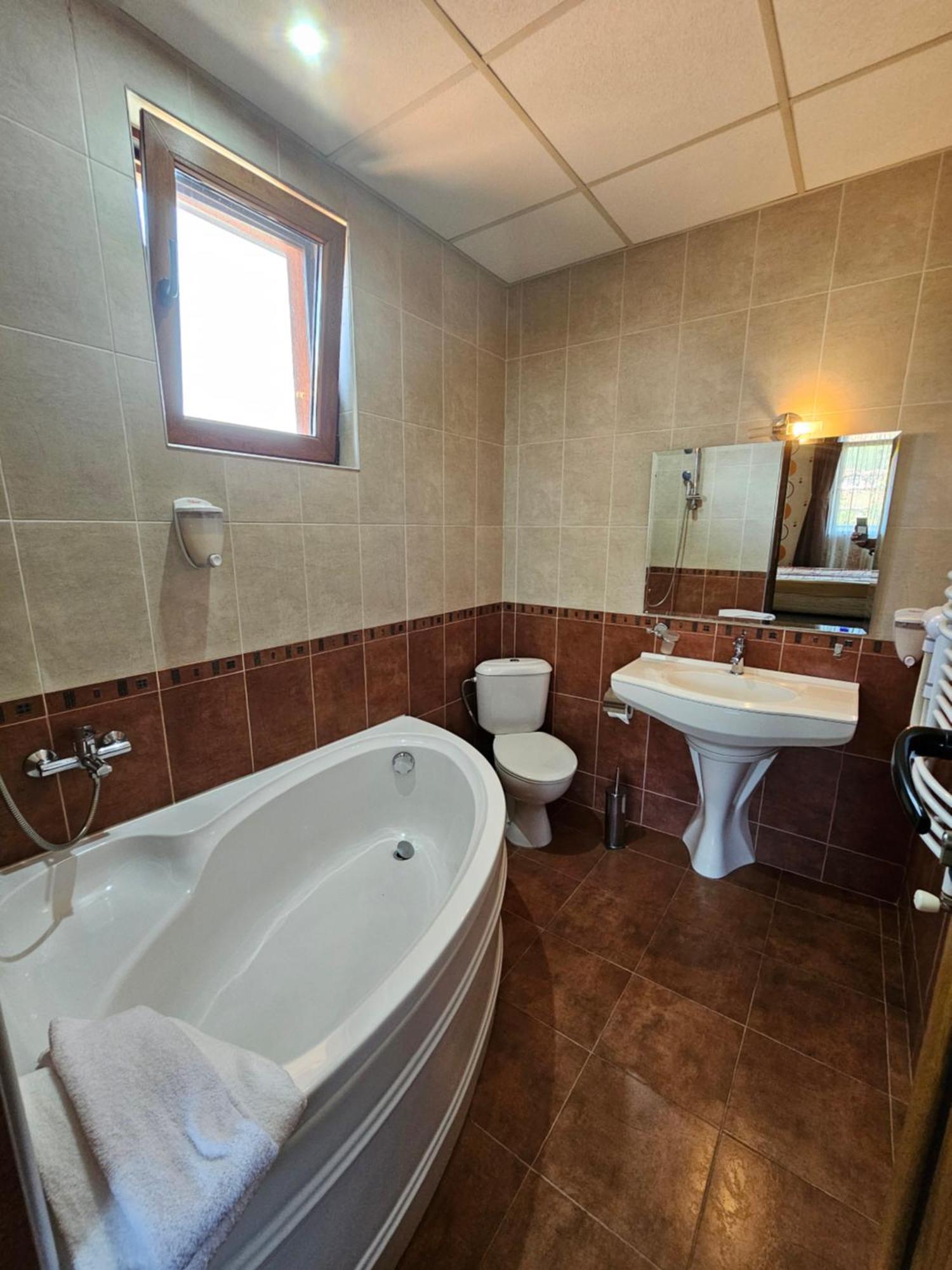 Family Hotel Jeri Velingrad Buitenkant foto